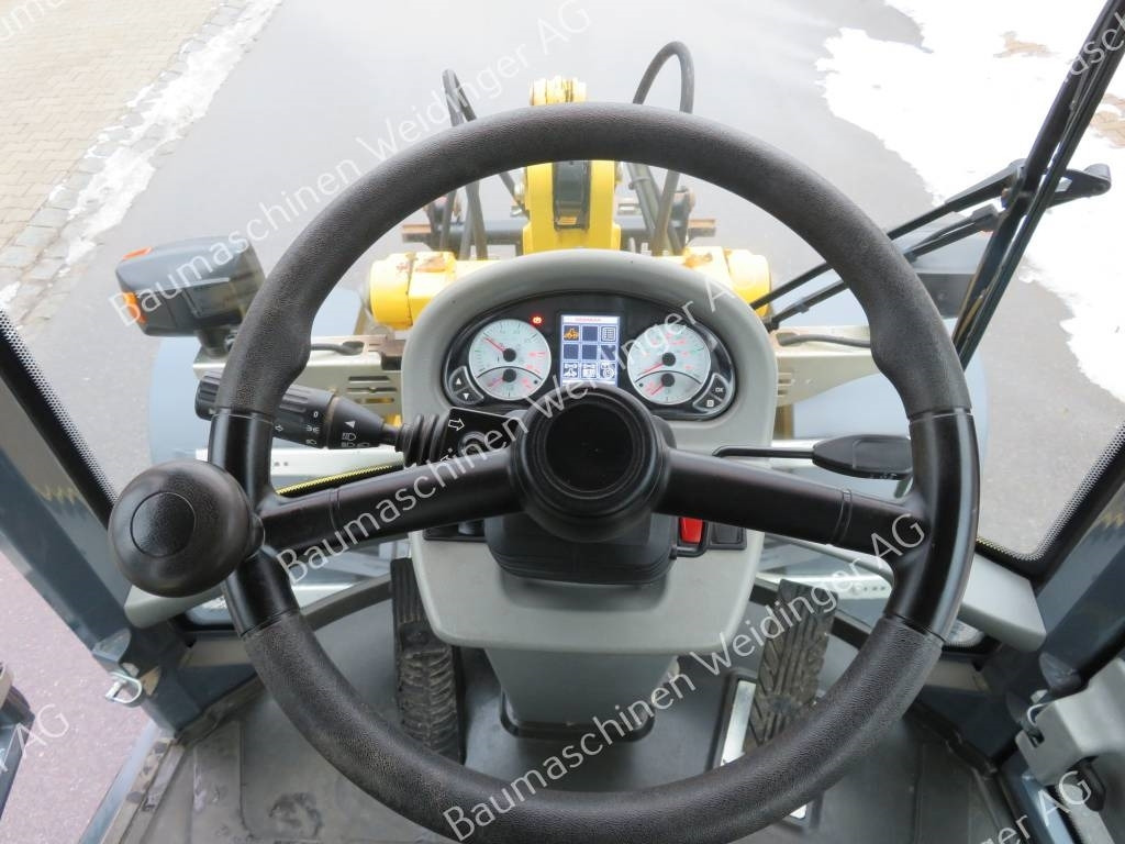 Chargeuse sur pneus Yanmar V 80