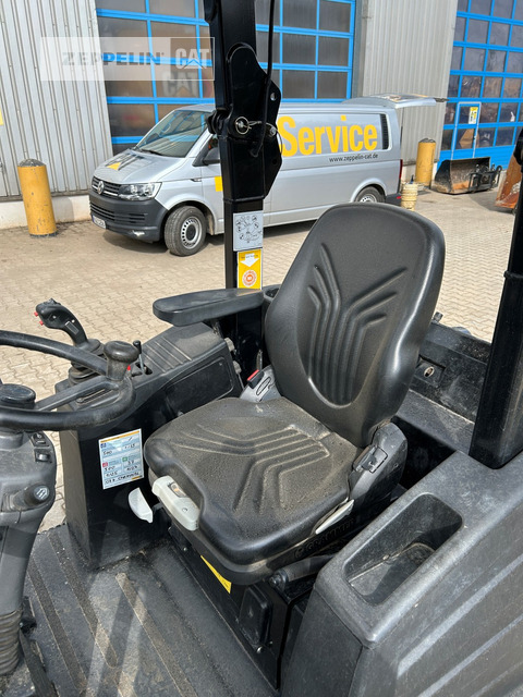 Chargeuse sur pneus Zeppelin ZL25