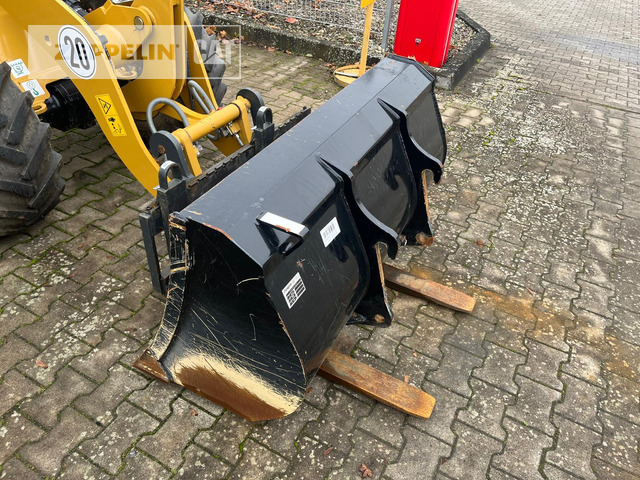 Chargeuse sur pneus Zeppelin ZL35