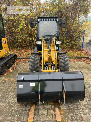 Chargeuse sur pneus Zeppelin ZL35