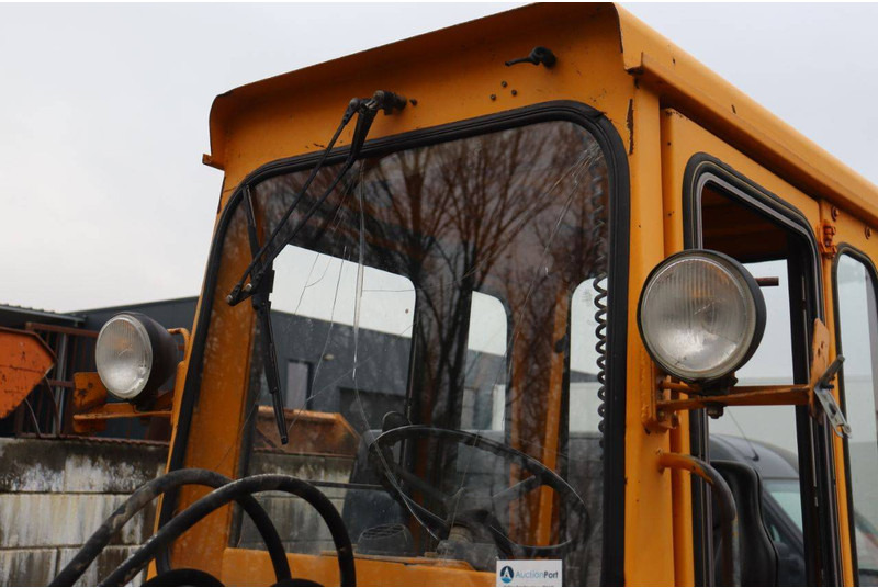 Chargeuse sur pneus Zettelmeyer ZL401B