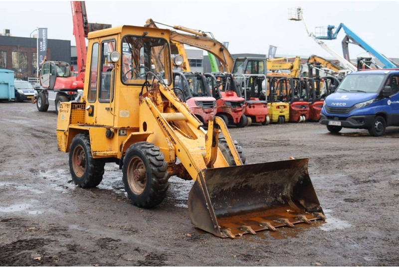 Chargeuse sur pneus Zettelmeyer ZL401B