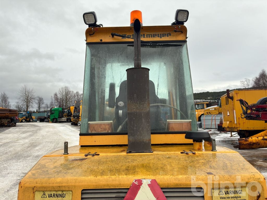 Chargeuse sur pneus Zettelmeyer ZL602B