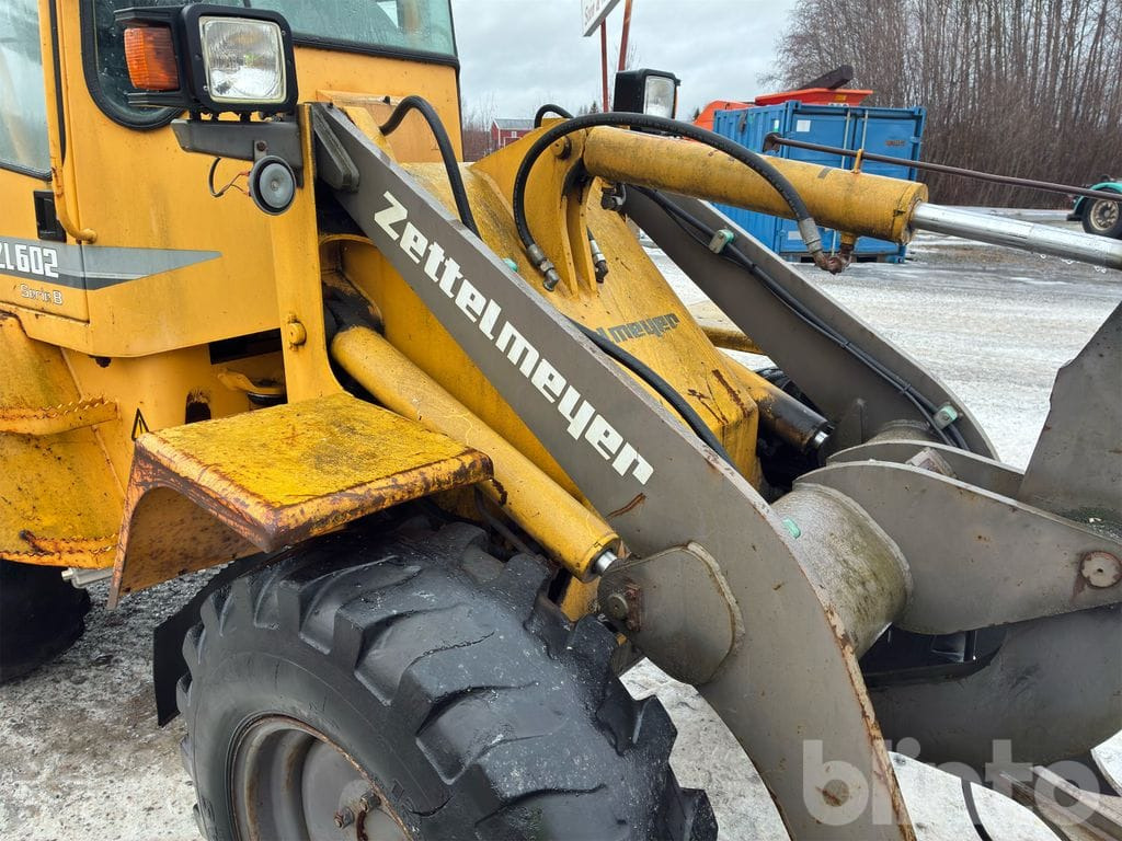 Chargeuse sur pneus Zettelmeyer ZL602B