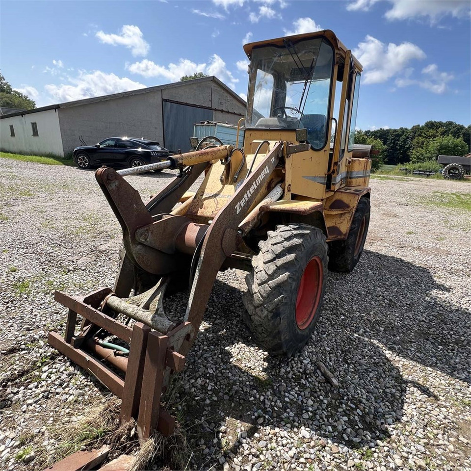 Chargeuse sur pneus Zettelmeyer ZL602 Serie C