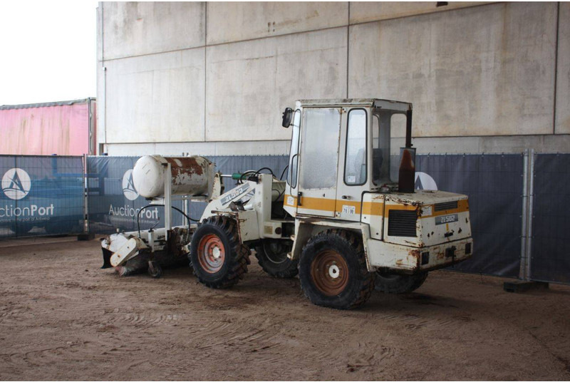 Chargeuse sur pneus Zettelmeyer ZL 502