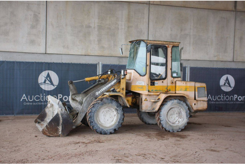 Chargeuse sur pneus Zettelmeyer ZL 502B