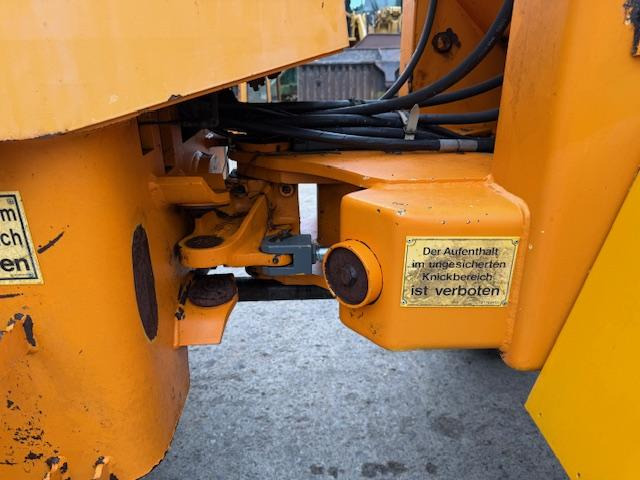 Chargeuse sur pneus Zettelmeyer ZL 602