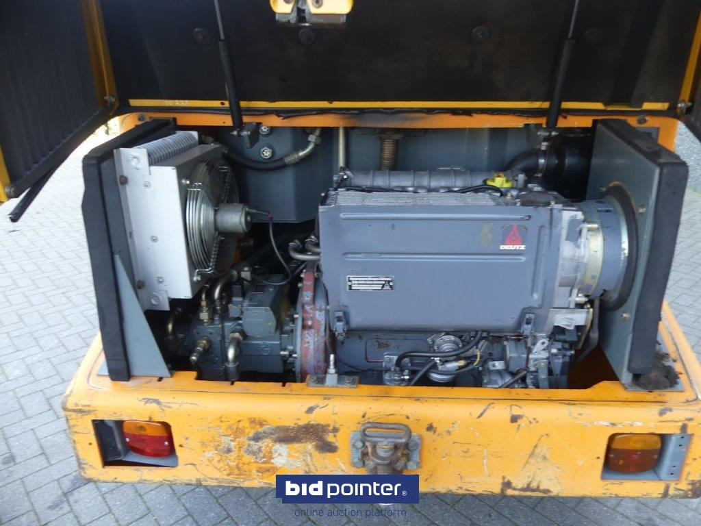 Chargeuse sur pneus Zettelmeyer ZL 602 Year 1992