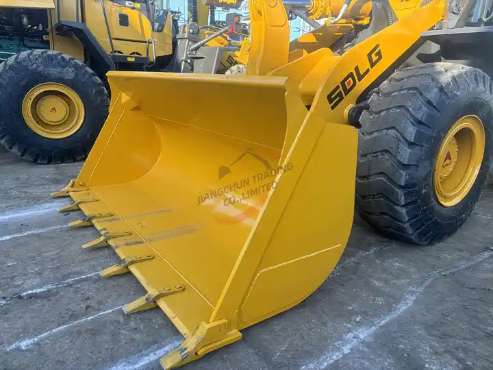 Chargeuse sur pneus second hand wheel loader SDLG 956L L956F 956l original China heavy duty hydraulic tractor loader with Low running hours