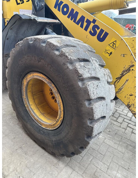 Chargeuse sur pneus shovel WA270 8 - Gebruikt