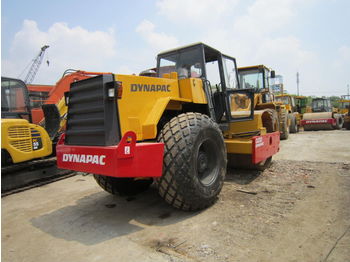 Compacteur à pieds de mouton/ monocylindre DYNAPAC CA25D