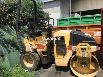Compacteur à pieds de mouton/ monocylindre Dynapac CC142C