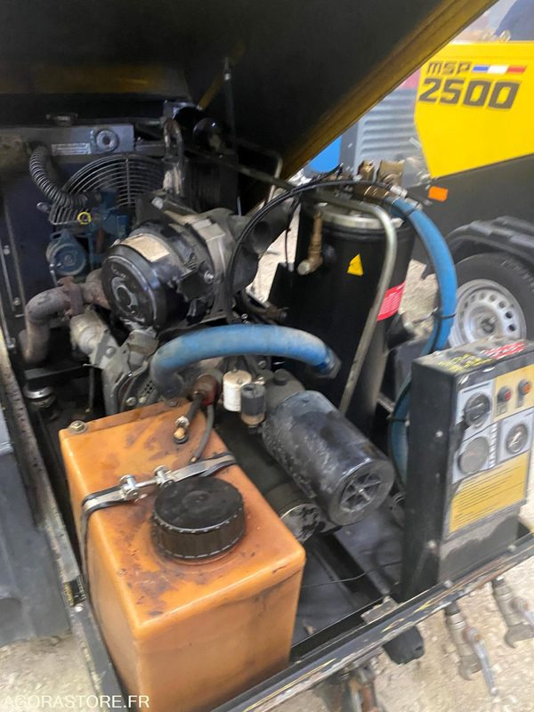 Compresseur d'air Compresseur KAESER M25 2008 TBE