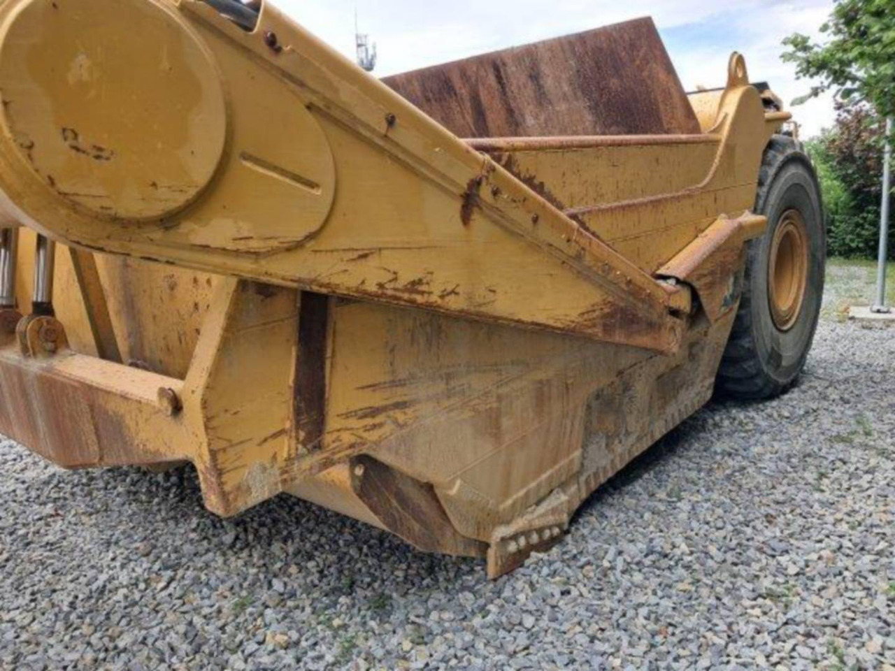 Décapeuse CAT 621F