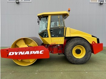 Compacteur à pieds de mouton/ Monocylindre Dynapac CA302 D/LN: photos 1