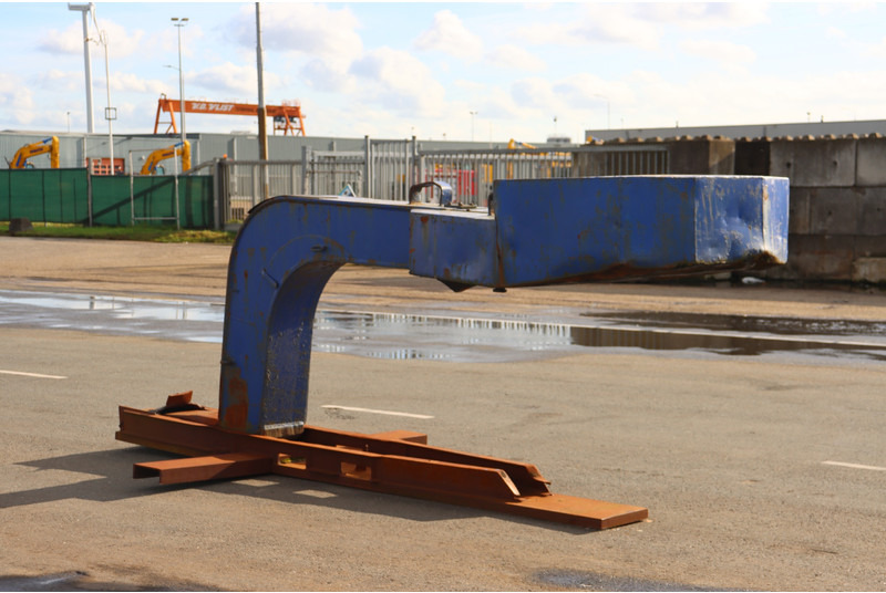 Engins de chantier *Gooseneck CG25