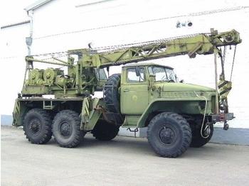 Grue mobile Ural 375 D D 6x6