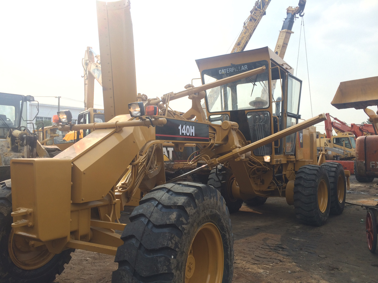 Niveleuse neuf High quality  Famous brand  CATERPILLAR 140H in CHINA for sale: photos 10