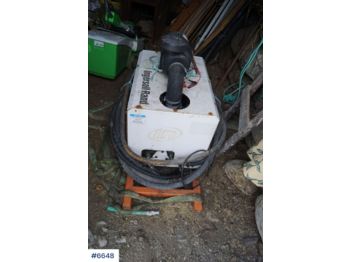 L'équipement de construction Ingersoll-Rand VHP90CMH