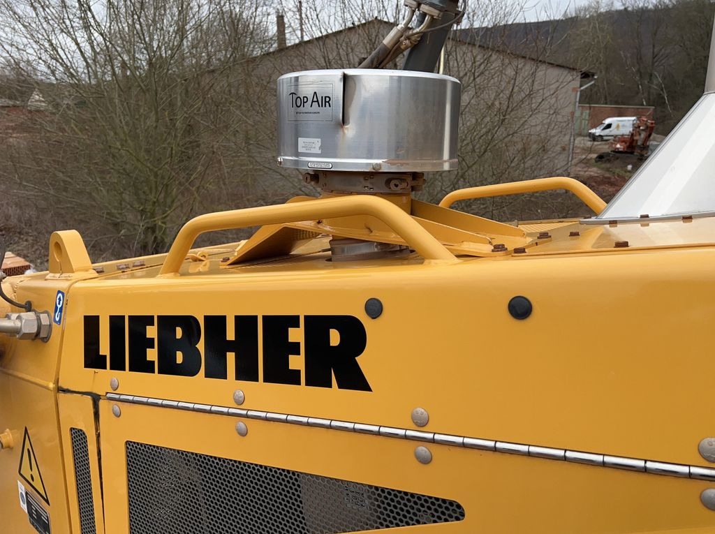 Bulldozer Liebherr PR 746 L: photos 9