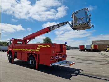 Camion avec nacelle, Camion de pompier MAN LE280B 4x4 Hebebühne 24 m / Feuerwehr / Skylift: photos 4