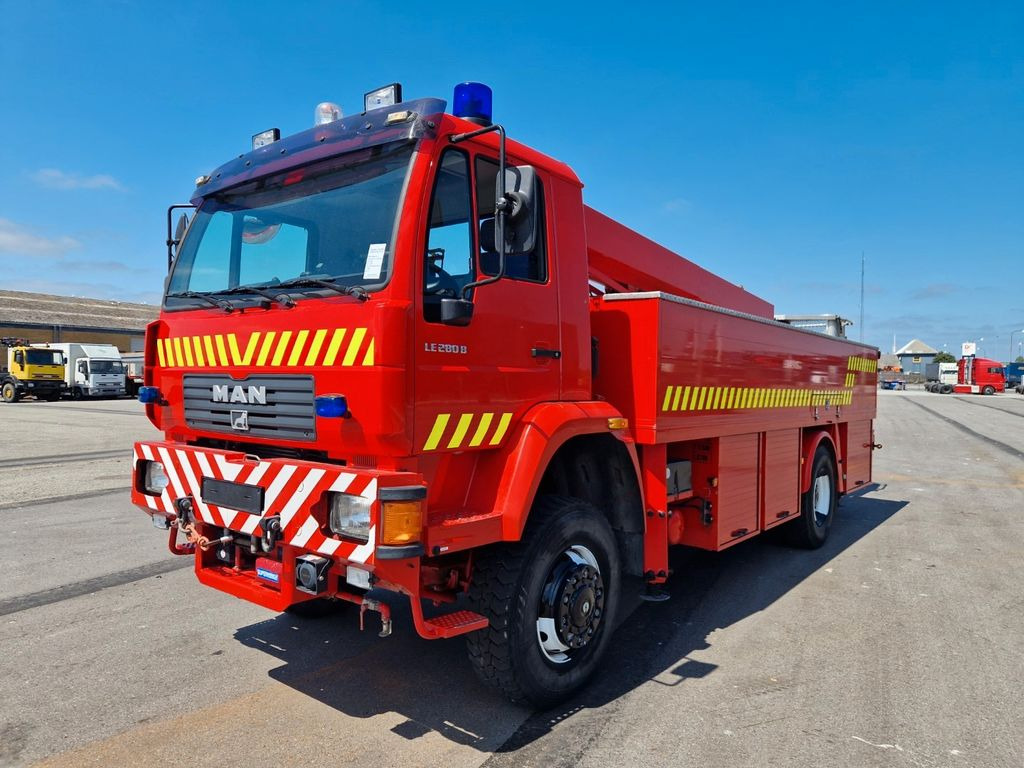 Camion avec nacelle, Camion de pompier MAN LE280B 4x4 Hebebühne 24 m / Feuerwehr / Skylift: photos 25