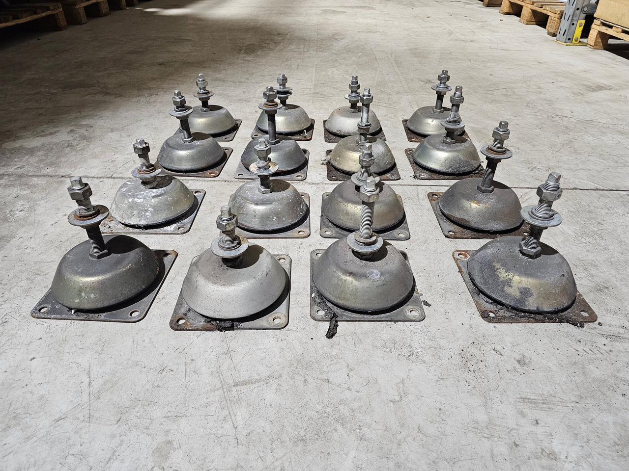 Matériel de chantier Unknown Onbekend Vibration Dampers  Trillingdempers