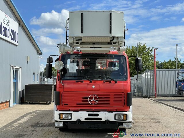 Camion avec nacelle Mercedes-Benz 1422NG Ziegler Feuerwehr Leiter 30m Rettungskorb: photos 15