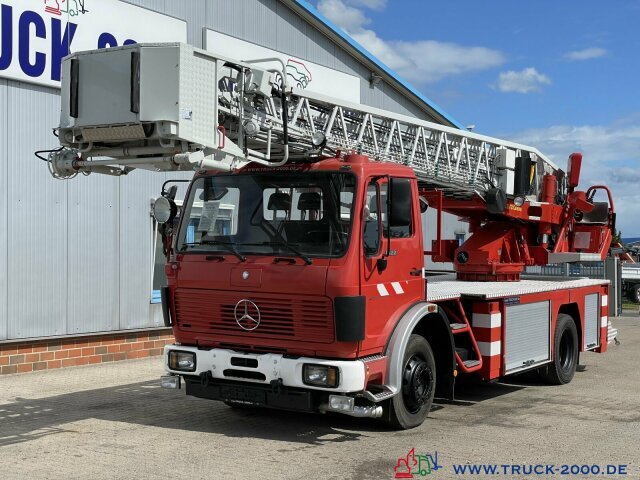 Camion avec nacelle Mercedes-Benz 1422NG Ziegler Feuerwehr Leiter 30m Rettungskorb: photos 10