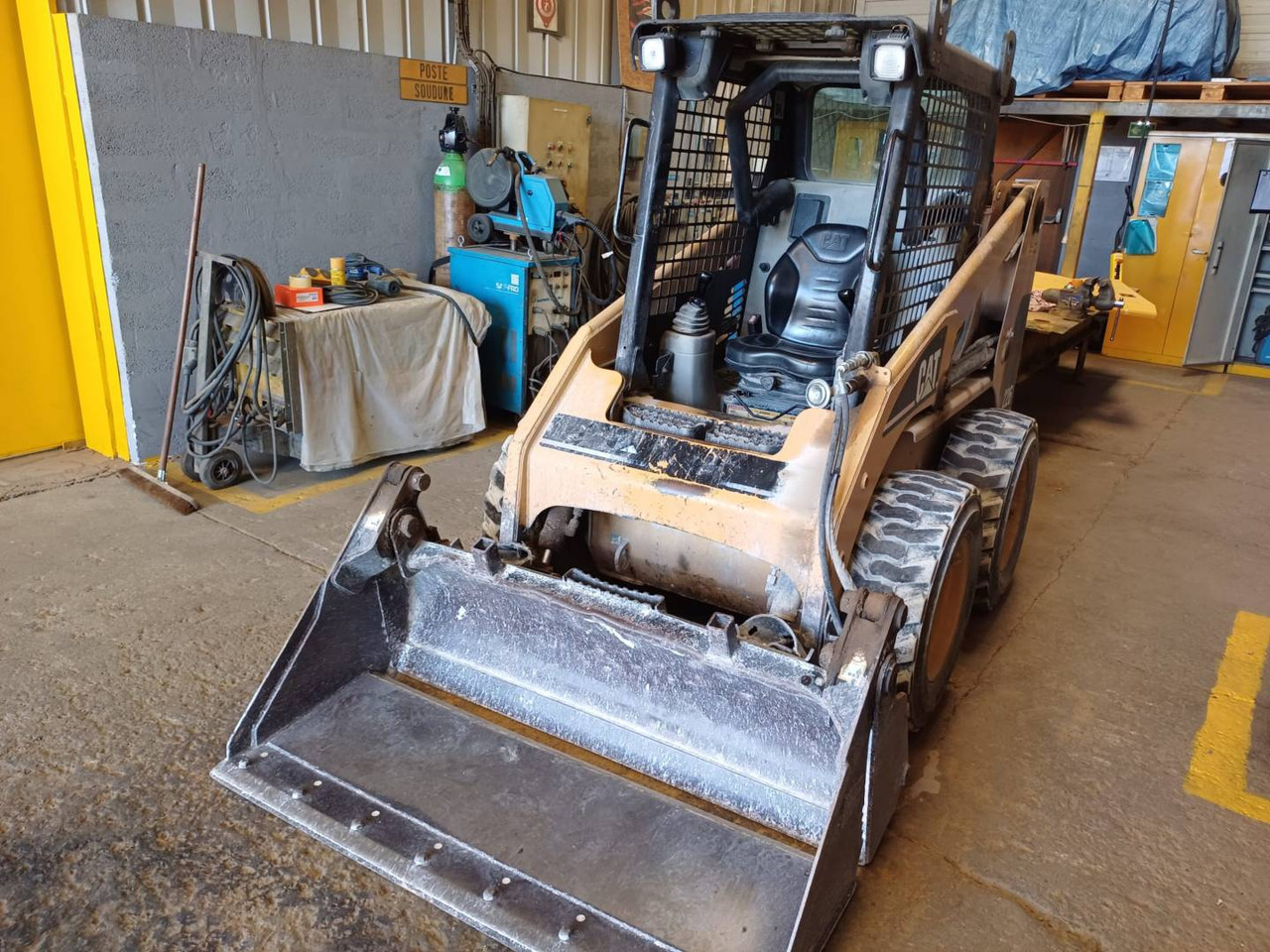 Mini chargeuse CAT 226