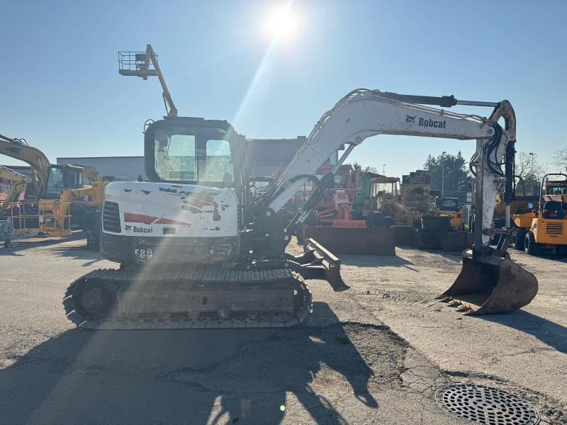 Mini pelle Bobcat E80