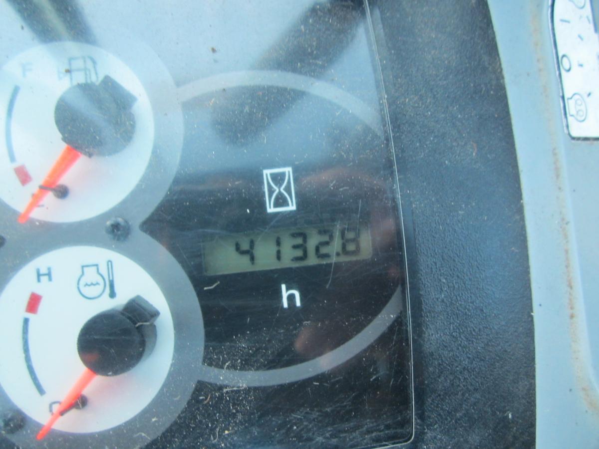 Mini pelle Komatsu PC26MR-3