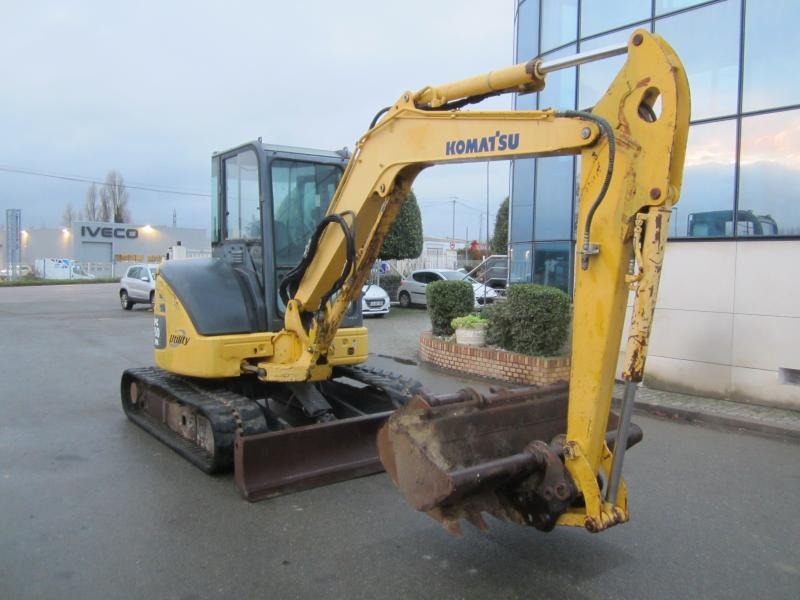 Mini pelle Komatsu PC50MR-2