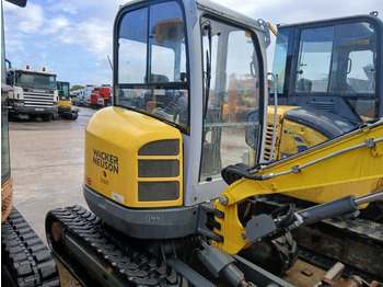 Mini pelle Wacker EZ28