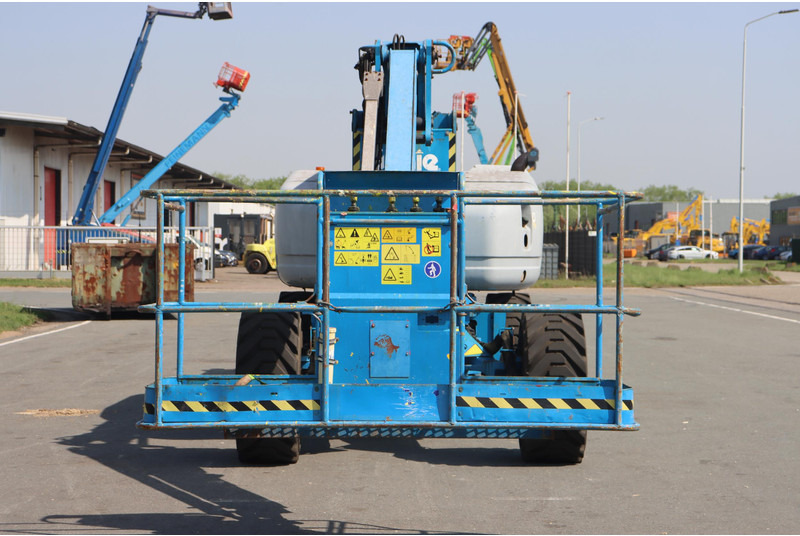 Nacelle articulée Genie Z135