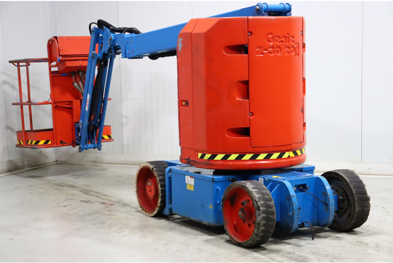 Nacelle articulée Genie Z-30/20N RJ