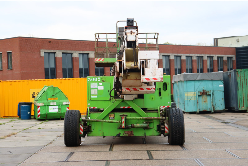 Nacelle articulée JLG 150 HAX