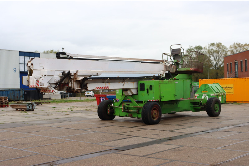 Nacelle articulée JLG 150 HAX