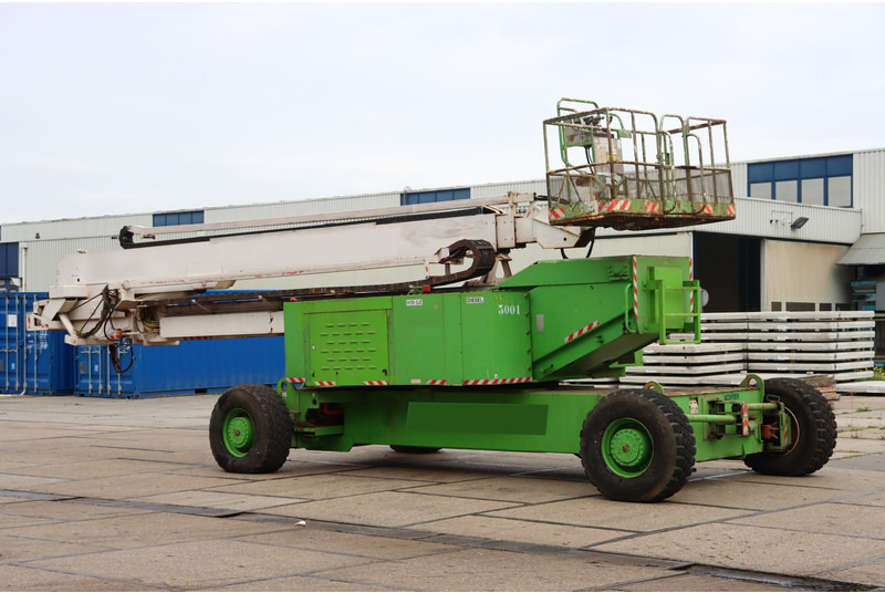 Nacelle articulée JLG 150 HAX