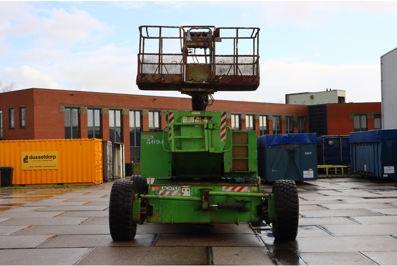 Nacelle articulée JLG 150 HAX
