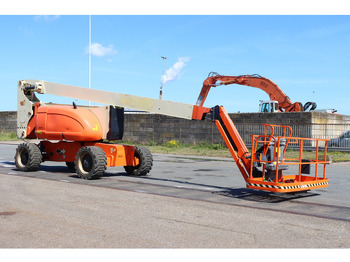 Nacelle articulée JLG 800AJ