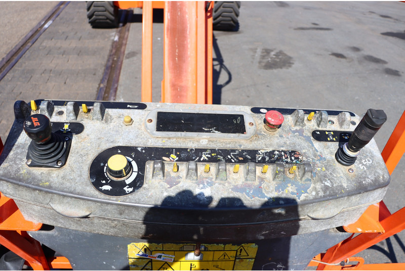 Nacelle articulée JLG 800AJ