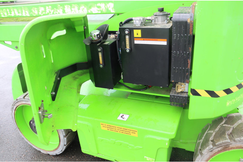 Nacelle articulée Niftylift HR17N