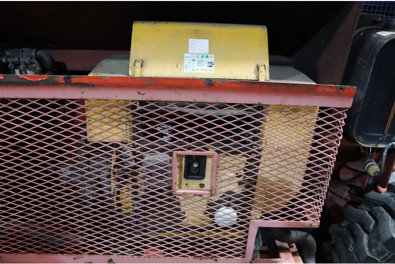 Nacelle ciseaux Holland lift 195DL25/S