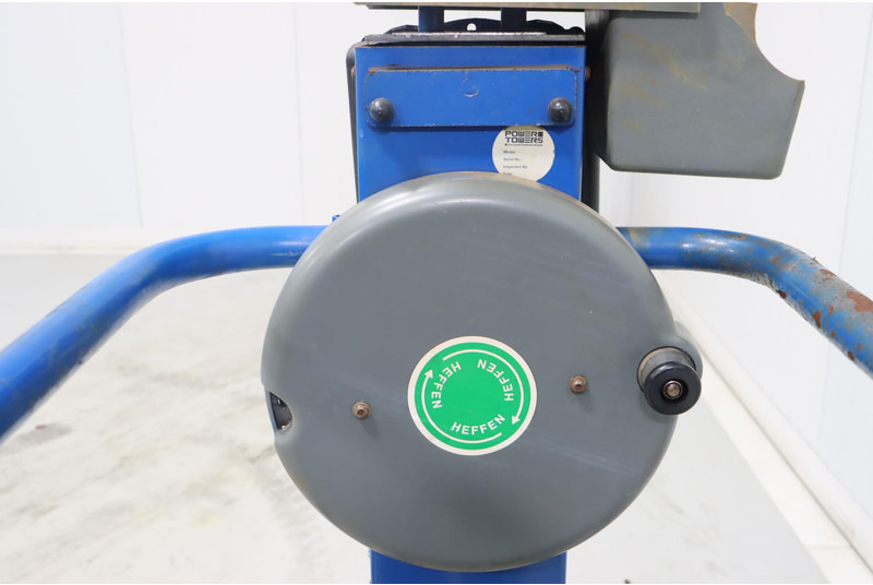 Nacelle ciseaux Power Towers Pecolift