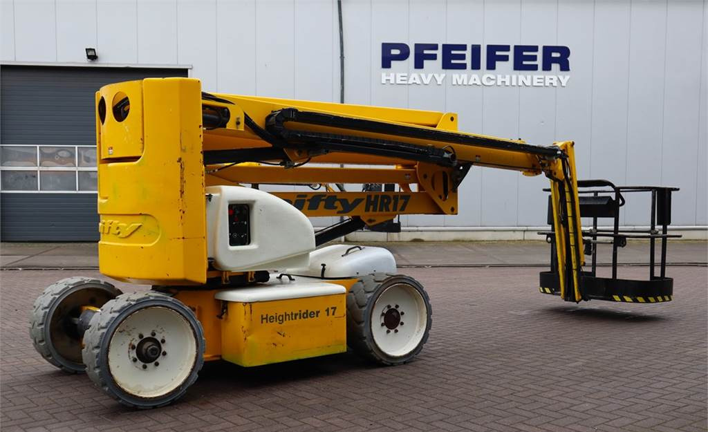 Niftylift HR17NE Electric, 4x2 Drive, 17m Working Height, 9.  en leasing Niftylift HR17NE Electric, 4x2 Drive, 17m Working Height, 9.: photos 2