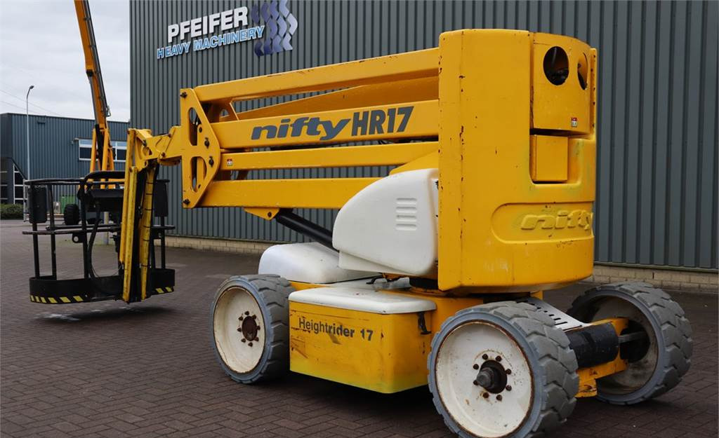 Niftylift HR17NE Electric, 4x2 Drive, 17m Working Height, 9.  en leasing Niftylift HR17NE Electric, 4x2 Drive, 17m Working Height, 9.: photos 8