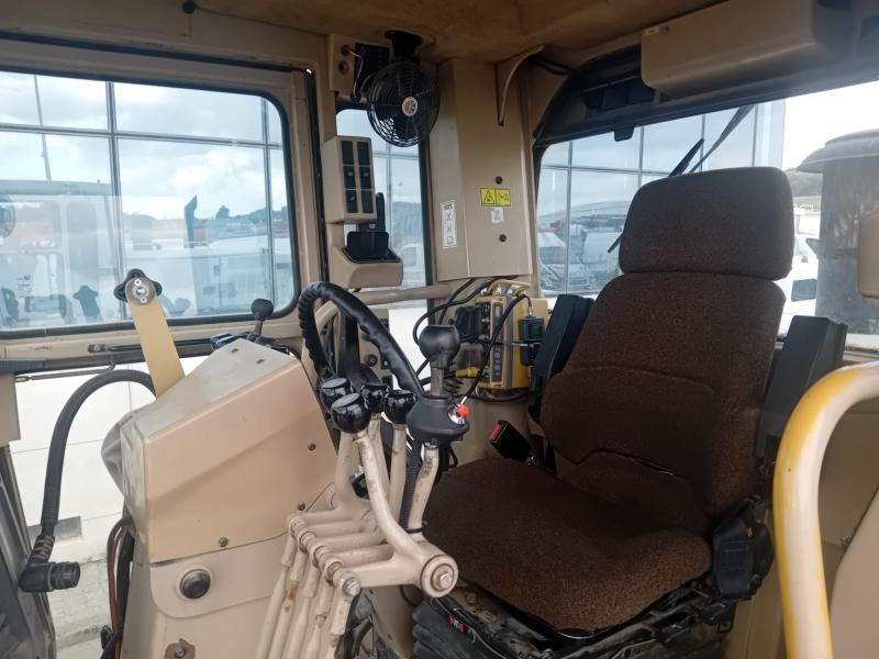 Niveleuse Caterpillar 12H