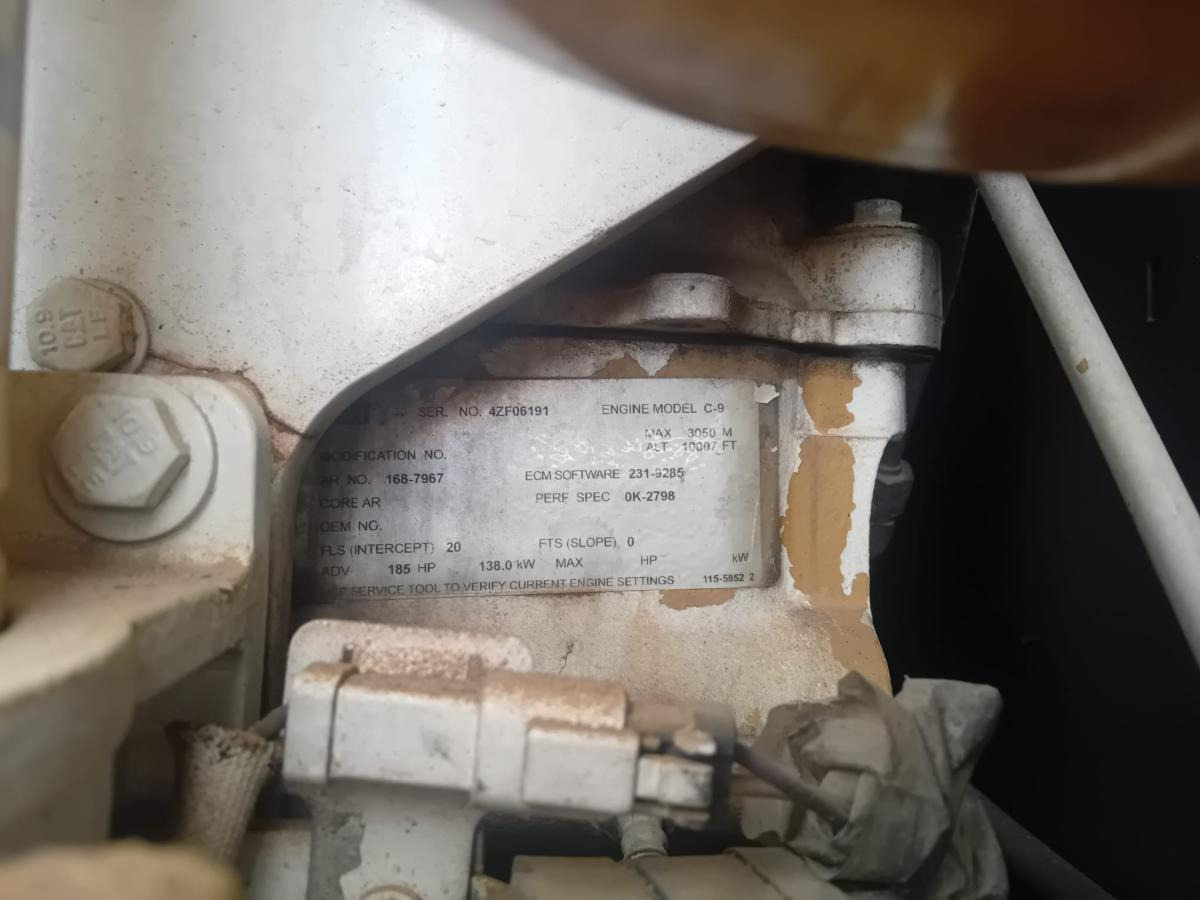 Niveleuse Caterpillar 12H